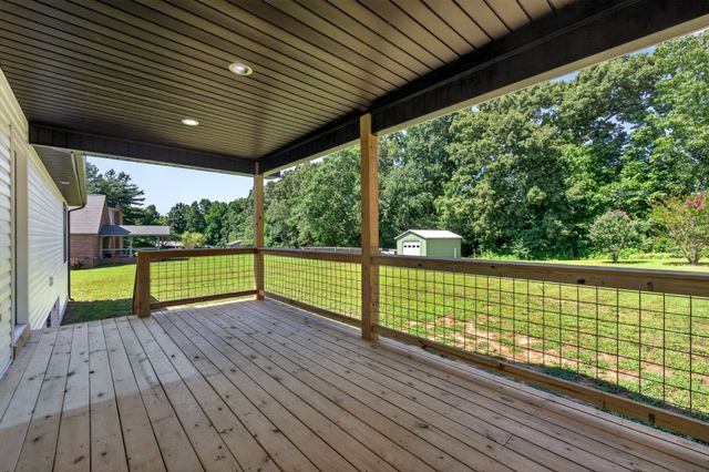 254 Bob Johnson LN, Cookeville, TN 38501