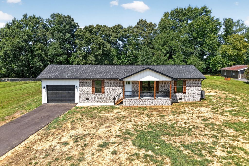 254 Bob Johnson LN, Cookeville, TN 38501