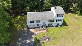 8 Kim Drive, Nashua, NH 03062