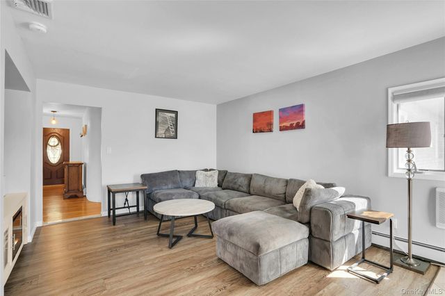 96 McCulloch Drive, Dix Hills, NY 11746
