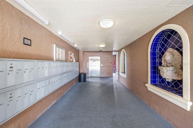 6100 GULFPORT BOULEVARD S 414, Gulfport, FL 33707