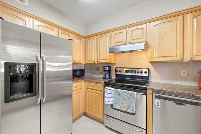 6100 GULFPORT BOULEVARD S 414, Gulfport, FL 33707