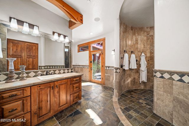 1420 W Stony Run Place, Oro Valley, AZ 85755