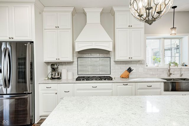 8001 Parkview, Brownsburg, IN 46112