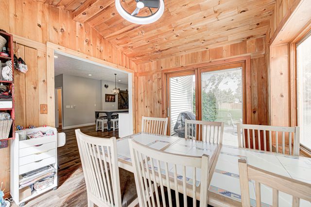 8001 Parkview, Brownsburg, IN 46112