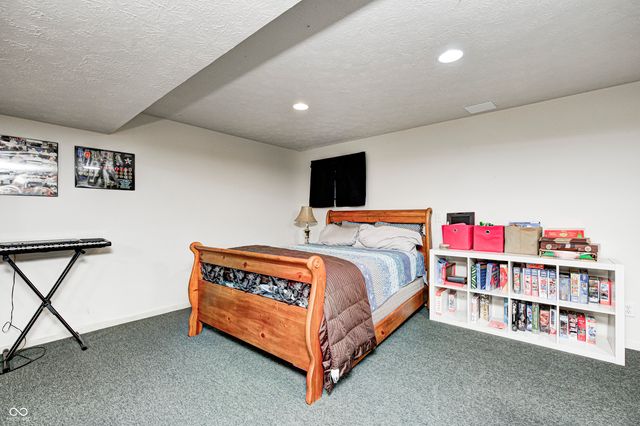 8001 Parkview, Brownsburg, IN 46112