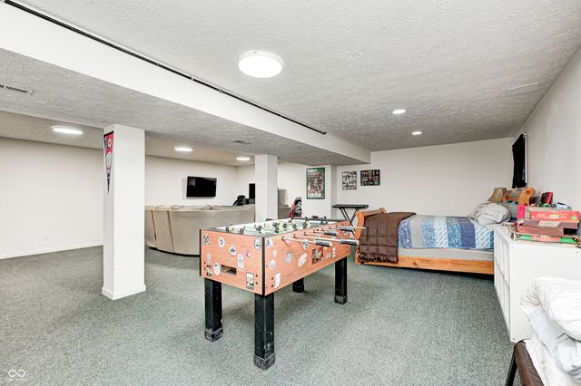 8001 Parkview, Brownsburg, IN 46112