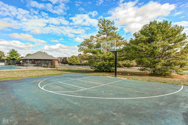 8001 Parkview, Brownsburg, IN 46112