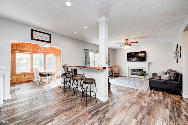 8001 Parkview, Brownsburg, IN 46112