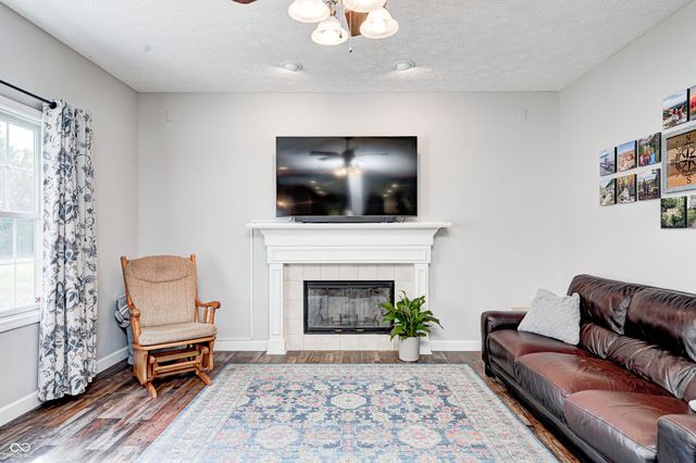 8001 Parkview, Brownsburg, IN 46112