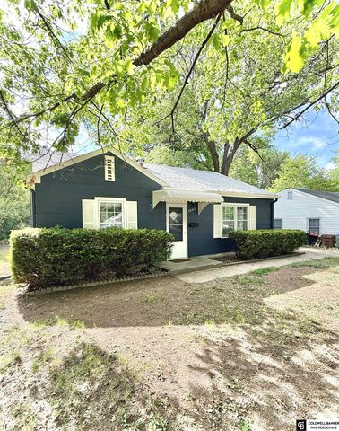3045 S 42nd Street, Lincoln, NE 68506
