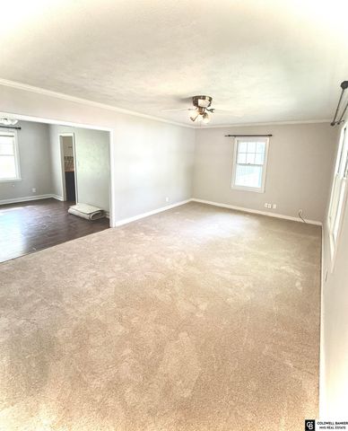 3045 S 42nd Street, Lincoln, NE 68506