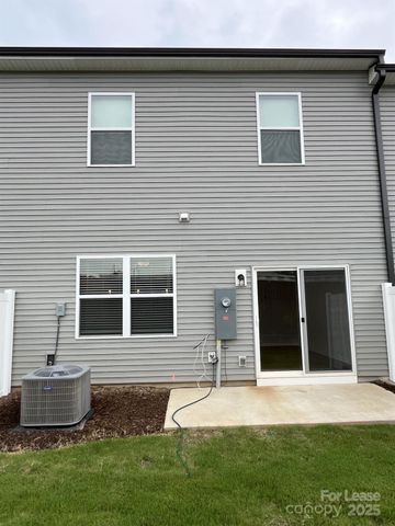 3159 Hutton Gardens Lane, Charlotte, NC 28269