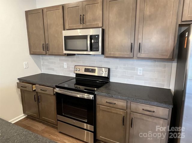 3159 Hutton Gardens Lane, Charlotte, NC 28269