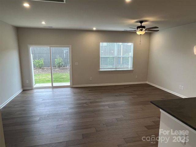 3159 Hutton Gardens Lane, Charlotte, NC 28269