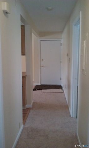 32 Sigwin Circle 32, Wallingford, CT 06492