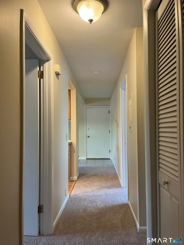 32 Sigwin Circle 32, Wallingford, CT 06492