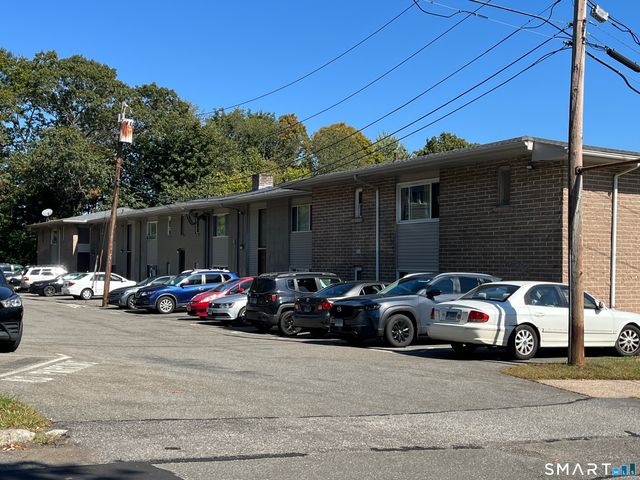 32 Sigwin Circle 32, Wallingford, CT 06492