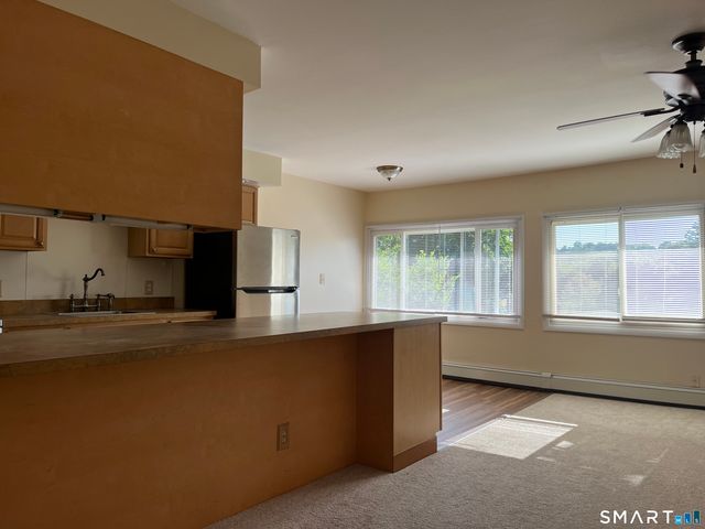 32 Sigwin Circle 32, Wallingford, CT 06492