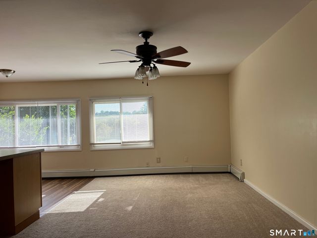 32 Sigwin Circle 32, Wallingford, CT 06492
