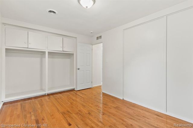 23885 Lee Baker Drive, Southfield, MI 48075