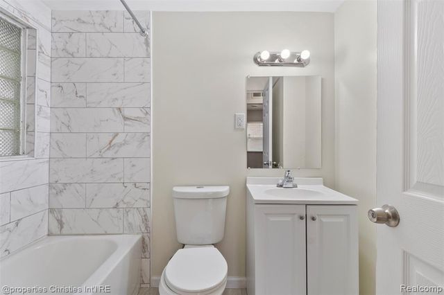 23885 Lee Baker Drive, Southfield, MI 48075