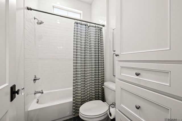 10744 Cane River Dr, Saint George, LA 70810