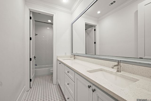 10744 Cane River Dr, Saint George, LA 70810