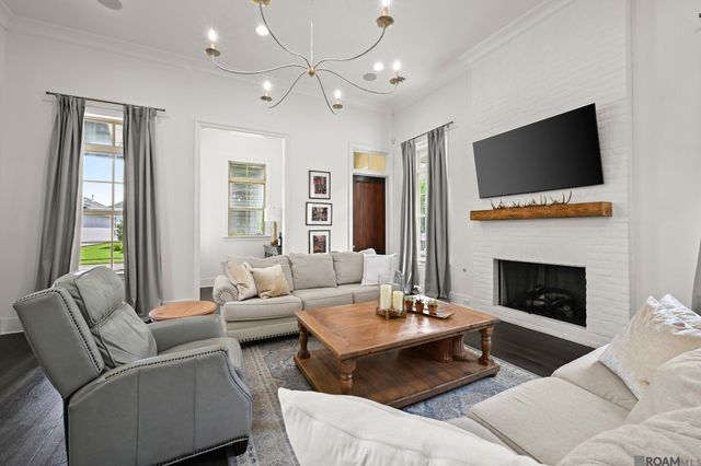 10744 Cane River Dr, Saint George, LA 70810