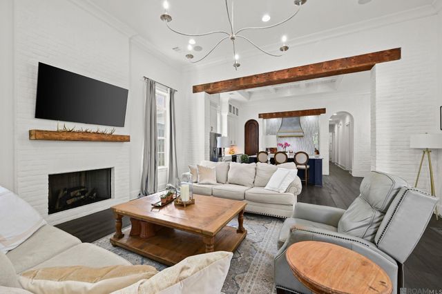 10744 Cane River Dr, Saint George, LA 70810