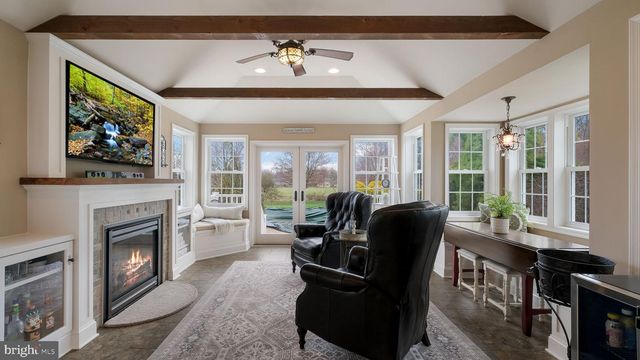 20 ENDSLOW LN, Perkasie, PA 18944