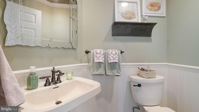 20 ENDSLOW LN, Perkasie, PA 18944