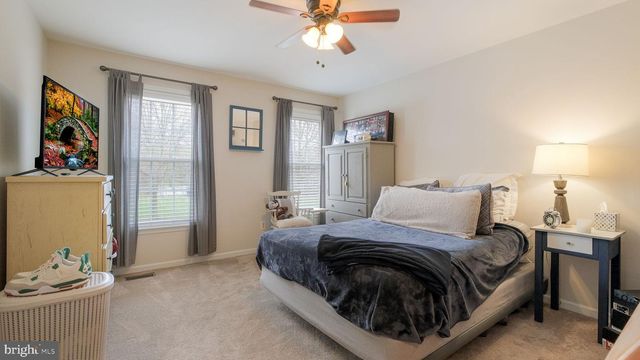 20 ENDSLOW LN, Perkasie, PA 18944