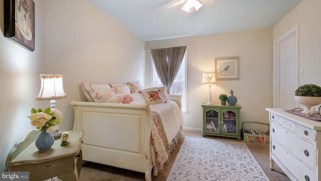 20 ENDSLOW LN, Perkasie, PA 18944
