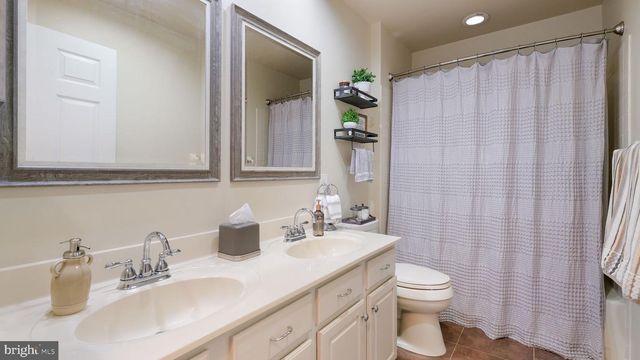 20 ENDSLOW LN, Perkasie, PA 18944