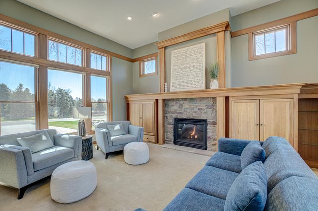 2637 Cottage Grove Place, Woodbury, MN 55129