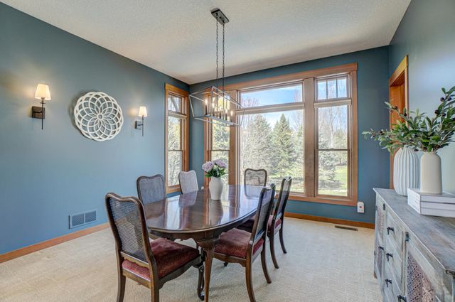 2637 Cottage Grove Place, Woodbury, MN 55129