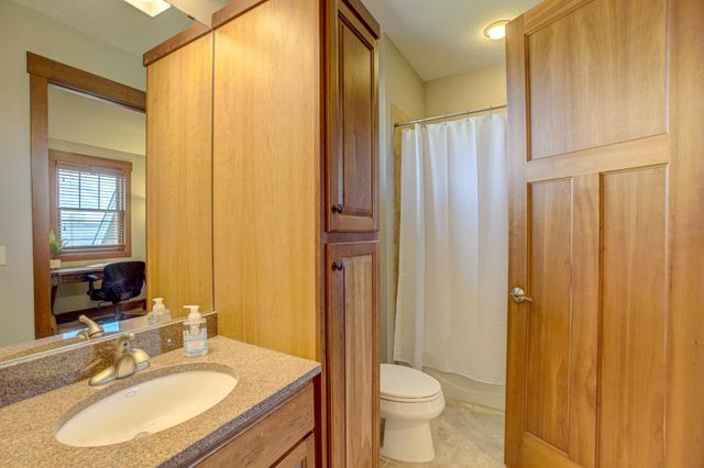2637 Cottage Grove Place, Woodbury, MN 55129