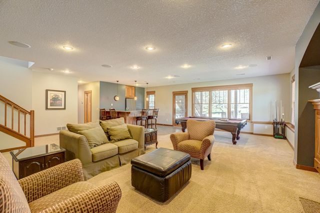 2637 Cottage Grove Place, Woodbury, MN 55129