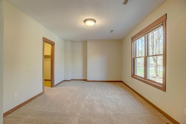 2637 Cottage Grove Place, Woodbury, MN 55129
