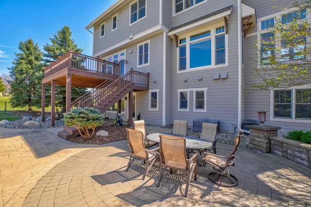 2637 Cottage Grove Place, Woodbury, MN 55129