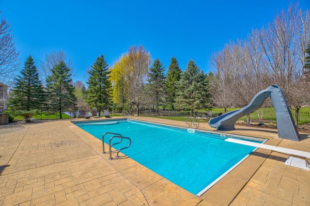 2637 Cottage Grove Place, Woodbury, MN 55129