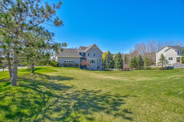 2637 Cottage Grove Place, Woodbury, MN 55129