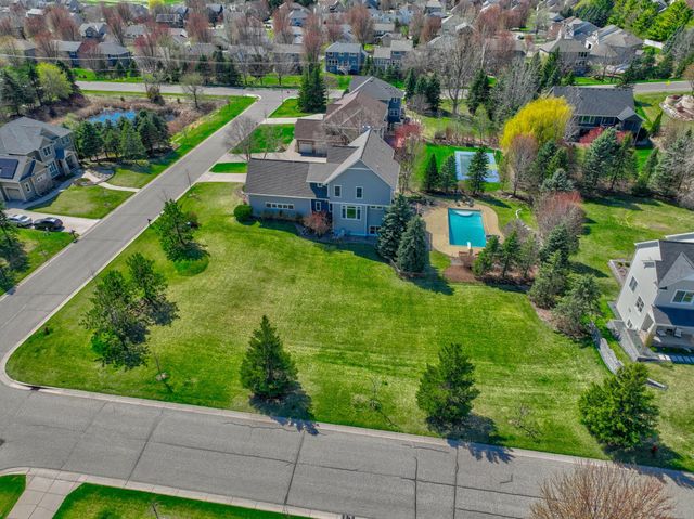 2637 Cottage Grove Place, Woodbury, MN 55129