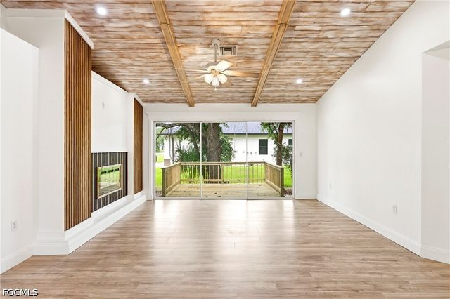 2406 E 23rd ST, Alva, FL 33920