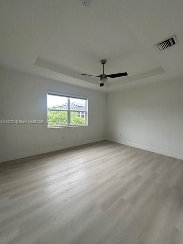 1405 SE 26th Ter, Homestead, FL 33035