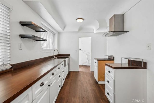 8319 S Van Ness Avenue, Inglewood, CA 90305