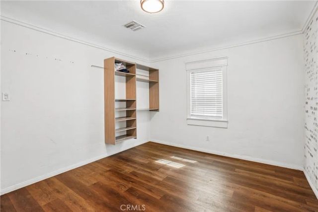 8319 S Van Ness Avenue, Inglewood, CA 90305