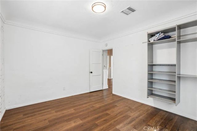 8319 S Van Ness Avenue, Inglewood, CA 90305