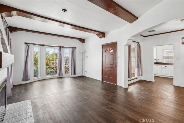 8319 S Van Ness Avenue, Inglewood, CA 90305